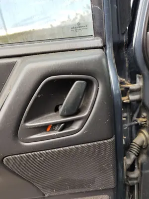 Foto de MANETA INTERIOR TRASERA IZQUIERDA JEEP GRAND CHEROKEE (WJ/WG) 4.0 CAT (190 CV / 140 KW)