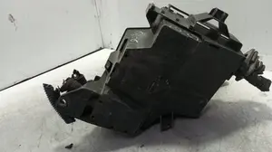 Foto de CAJA RELES / FUSIBLES OPEL CORSA C 1.2 16V CAT (Z 12 XE / LW4) (75 CV / 55 KW) referencia 09115986 foto 4