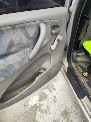 Foto de ELEVALUNAS TRASERO IZQUIERDO CITROEN XSARA PICASSO 2.0 HDi CAT (RHY / DW10TD) (90 CV / 66 KW)