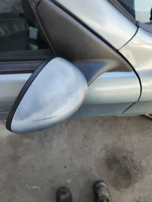 Foto de RETROVISOR DERECHO ALFA ROMEO 147 (190) 1.9 JTD CAT (110 CV / 81 KW) foto 2