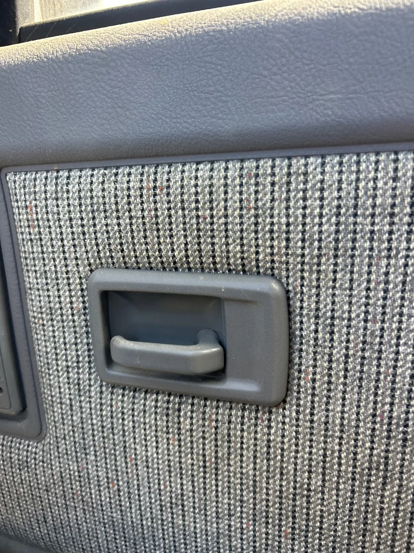 Foto de MANETA INTERIOR DELANTERA DERECHA PEUGEOT 309 1.6 (88 CV / 65 KW)