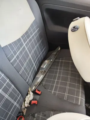 Foto de ASIENTO TRASERO MEDIO FIAT 500 (150) BERLINA 1.2 CAT (69 CV / 51 KW)