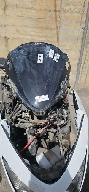 Foto de CUPULA YAMAHA TMAX 500 499 cm3 - 32.00 kW (44 CV / 32 KW)