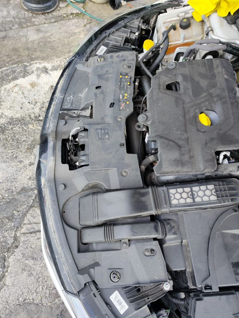 Foto de PANEL FRONTAL RENAULT TALISMAN SPORT TOURER 1.6 dCi Diesel FAP Energy (131 CV / 96 KW) referencia 625007144R