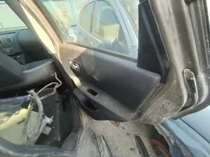 Foto de MANDO ELEVALUNAS TRASERO DERECHO NISSAN QASHQAI (J10) 1.5 dCi Turbodiesel CAT (106 CV / 78 KW)