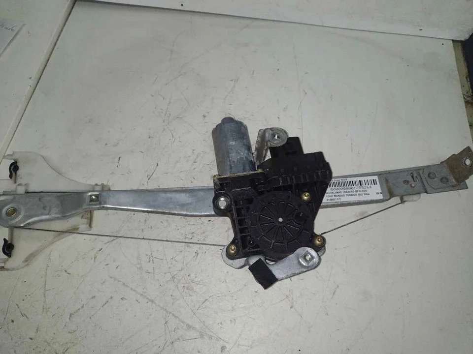 Foto de ELEVALUNAS TRASERO DERECHO FORD MONDEO TURNIER (GE) 2.0 TDCi CAT (131 CV / 96 KW) referencia 0130821772