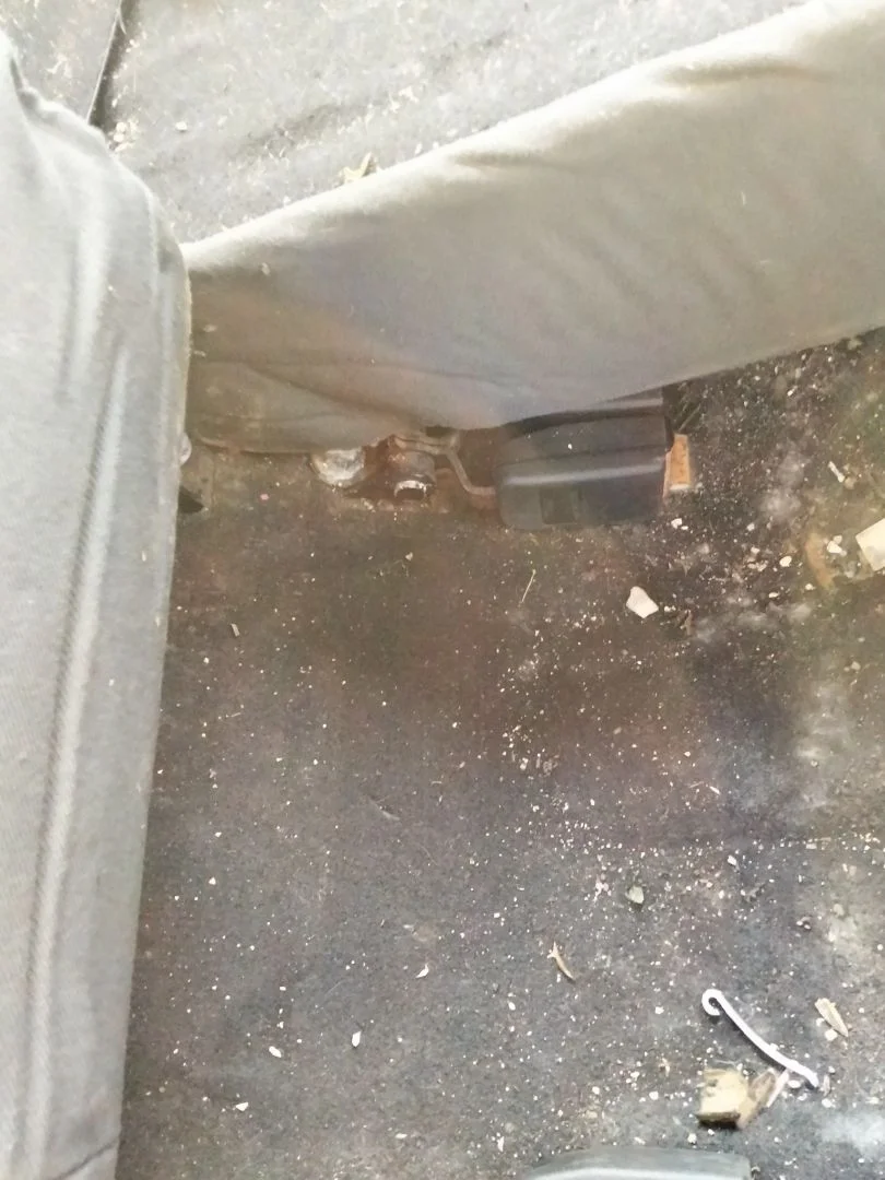Foto de ENGANCHE CINTURON TRASERO IZQUIERDO PEUGEOT 407 1.6 HDi FAP CAT (9HZ / DV6TED4) (109 CV / 80 KW)