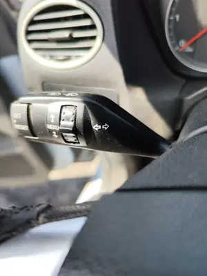 Foto de MANDO INTERMITENTES FORD FOCUS BERLINA (CAP) 1.6 TDCi CAT (90 CV / 66 KW)