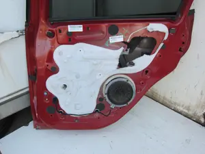Foto de ELEVALUNAS TRASERO DERECHO PEUGEOT 208 1.4 HDi FAP (68 CV / 50 KW)