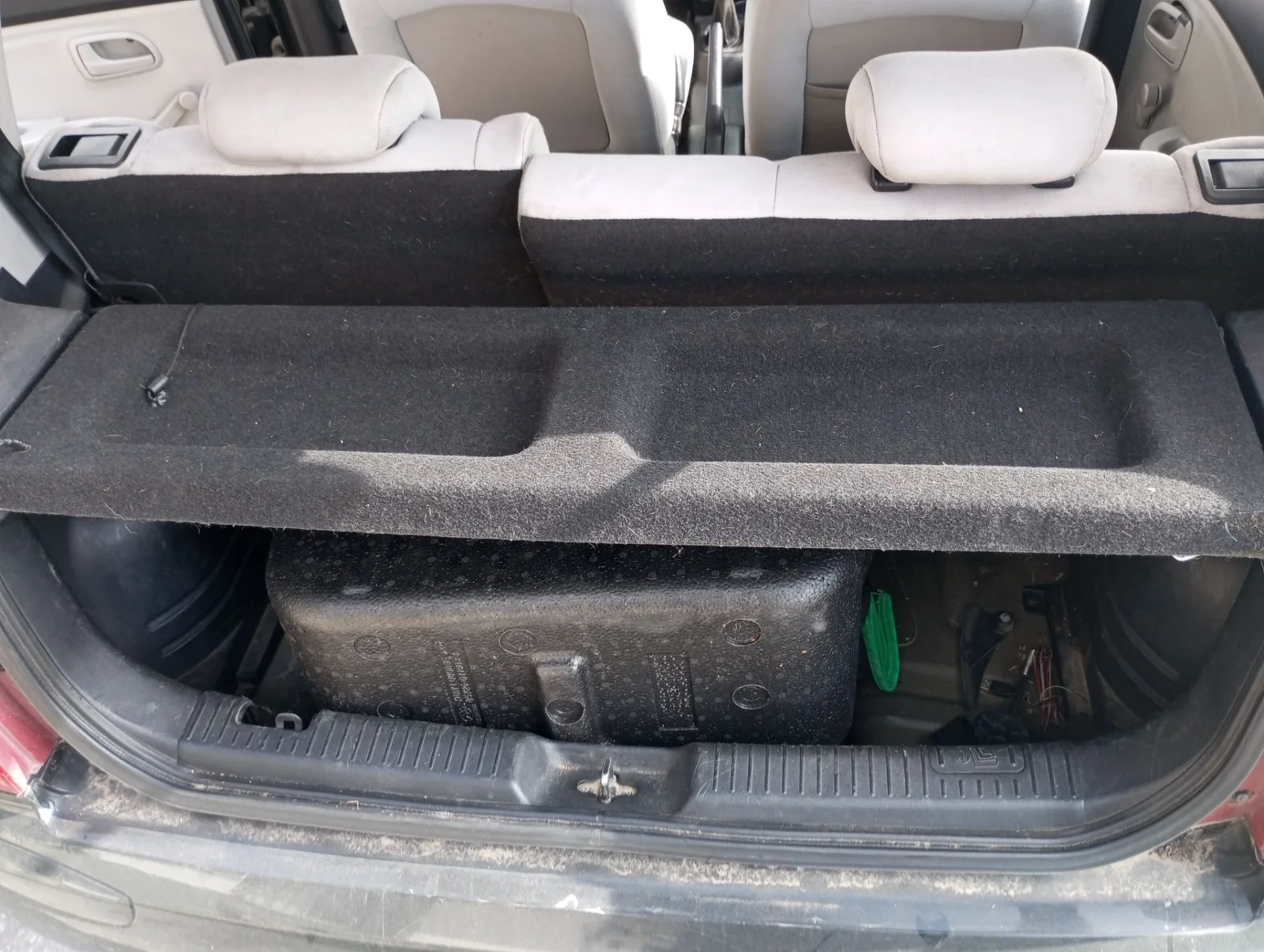 Foto de BANDEJA TRASERA KIA PICANTO (SA) 1.1 CAT (65 CV / 48 KW) referencia 8593007000NL