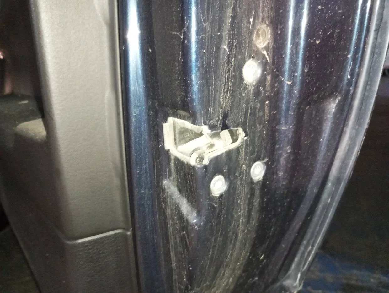 Foto de CERRADURA PUERTA DELANTERA DERECHA PEUGEOT 307 CC CABRIO-COUPÉ (S2)