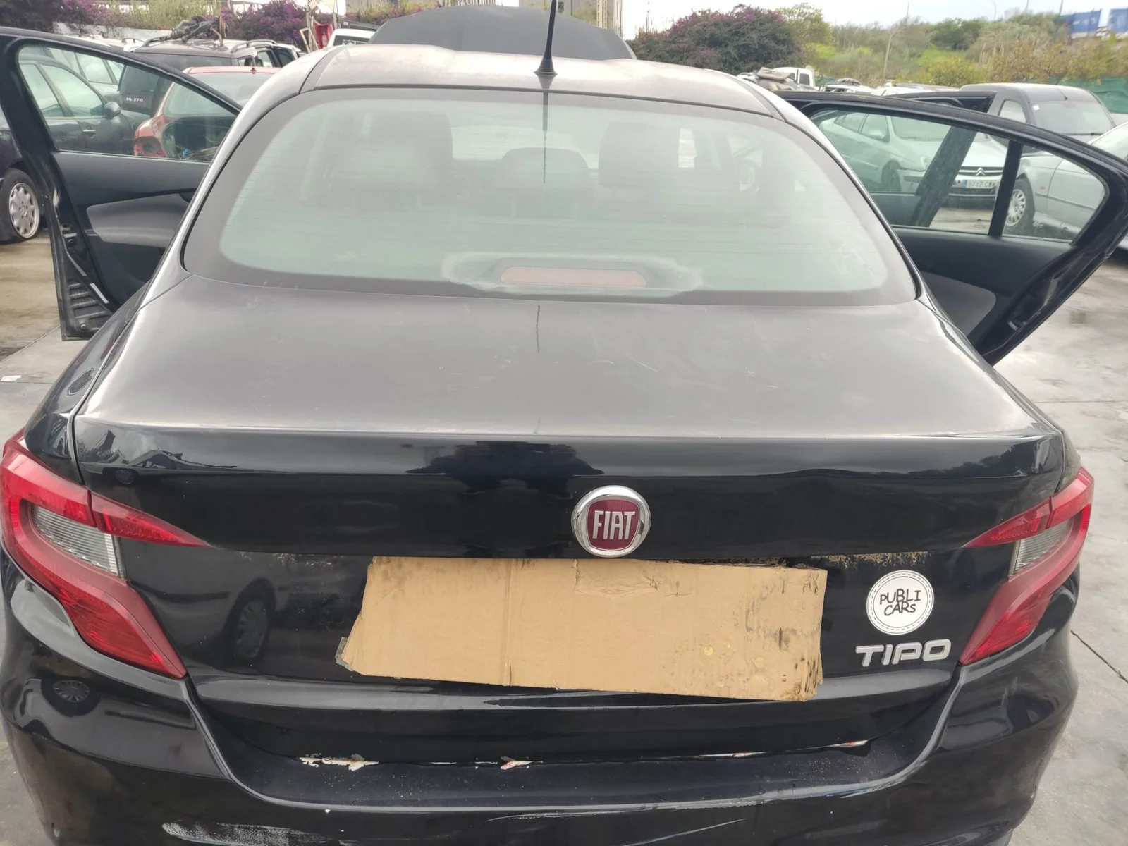 Foto de PORTON TRASERO FIAT II TIPO (356) BERLINA 1.4 (95 CV / 70 KW)