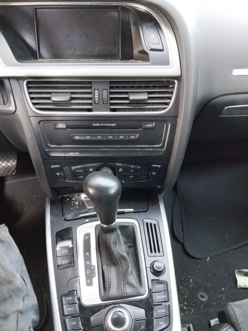 Foto de CONSOLA CENTRAL AUDI A5 COUPE (8T) 1.8 16V TFSI (170 CV / 125 KW)