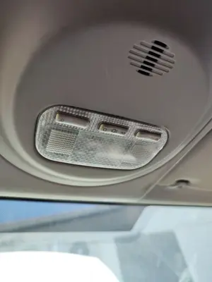 Foto de LUZ INTERIOR CITROEN BERLINGO FURGÓN 1.6 16V HDi FAP (75 CV / 55 KW) referencia 6362P3