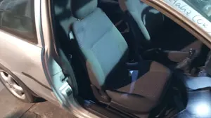 Foto de ASIENTO DELANTERO DERECHO OPEL CORSA C 1.2 16V CAT (Z 12 XE / LW4) (75 CV / 55 KW) referencia 7256374 foto 2