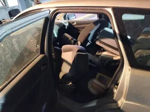 Foto de GOMAS CONTORNO PUERTA FORD FOCUS SPORTBREAK (CAP) 1.6 TDCi CAT (90 CV / 66 KW)