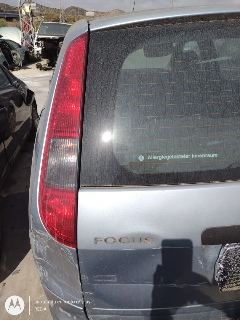 Foto de PILOTO TRASERO IZQUIERDO FORD FOCUS SPORTBREAK (CAP) 1.6 16V CAT (101 CV / 74 KW)