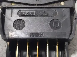 Foto de MANDO ELEVALUNAS DELANTERO DERECHO CITROEN XSARA BERLINA 2.0 HDi CAT (RHY / DW10TD) (90 CV / 66 KW) referencia 22681 foto 4