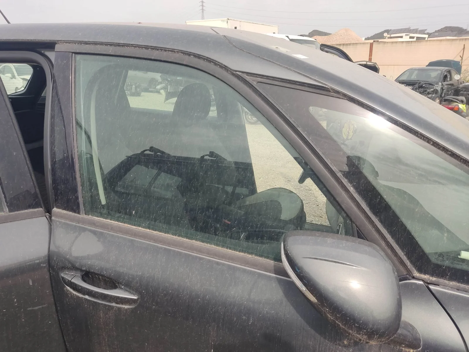 Foto de LUNA DELANTERA DERECHA CITROEN C4 PICASSO/SPACETOURER 1.6 HDi FAP (92 CV / 68 KW) referencia 9675833280