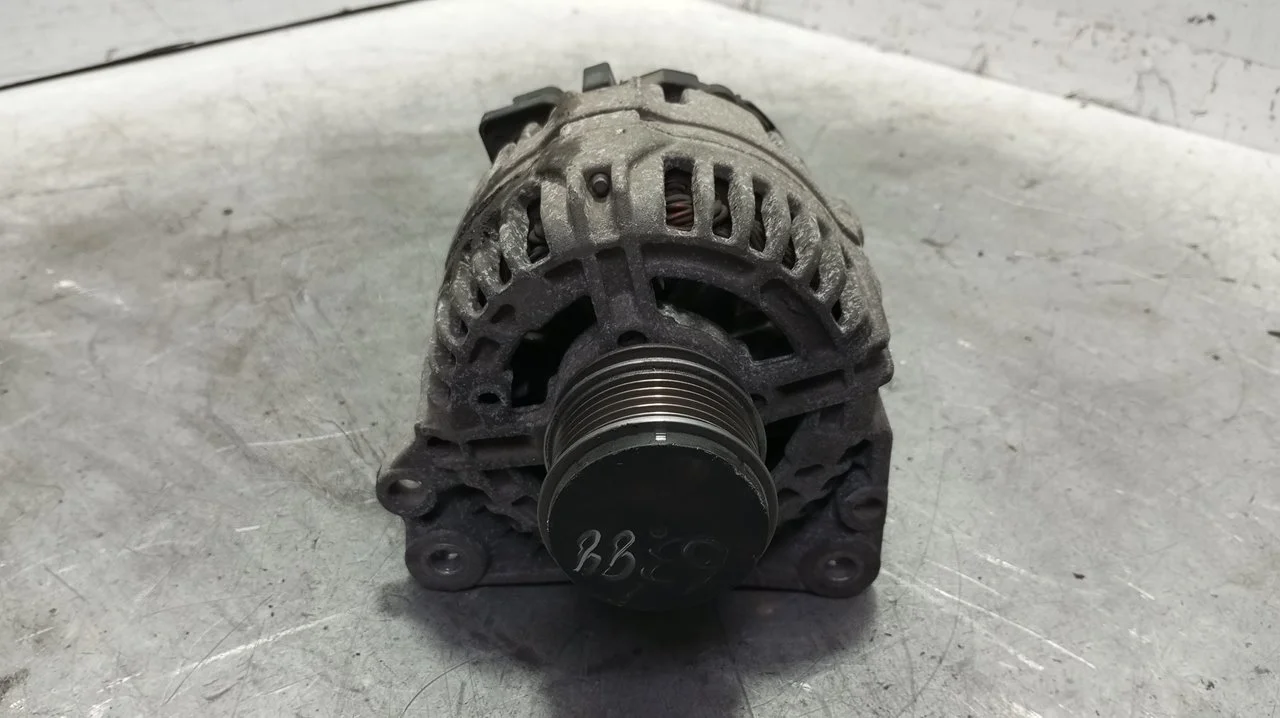 Foto de ALTERNADOR VOLKSWAGEN CADDY (2K)(02.2004) 1.9 TDI (BSU) (75 CV / 55 KW) referencia 045903023