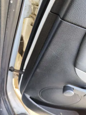 Foto de RETENEDOR PUERTA KIA CEED (JD) 1.4 CAT (99 CV / 73 KW)