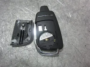 Foto de NO IDENTIFICADO PORSCHE CAYENNE (TIPO 92A) referencia 7PP963511A foto 2