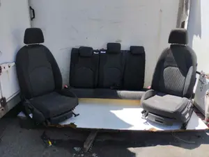 Foto de JUEGO ASIENTOS COMPLETO SEAT LEON (5F1) 1.6 TDI (105 CV / 77 KW)