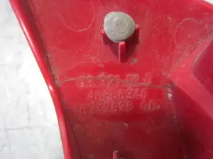 Foto de PILOTO TRASERO DERECHO INTERIOR ALFA ROMEO 147 (190) referencia 46747825 foto 5