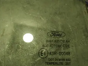 Foto de LUNA TRASERA DERECHA FORD FIESTA (CBK) 1.4 TDCi CAT (68 CV / 50 KW) referencia 8A61A25712A foto 3