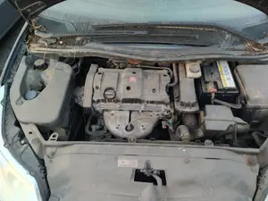 Foto de CAJA FILTRO AIRE CITROEN C4 COUPE 1.6 16V CAT (NFU / TU5JP4) (109 CV / 80 KW) referencia 1680408380