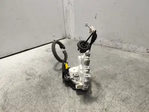 Foto de CERRADURA PUERTA DELANTERA IZQUIERDA PORSCHE MACAN (95BA) referencia 8J1837015E foto 4