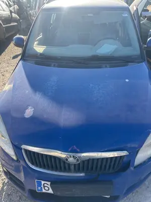 Foto de CAPO SKODA FABIA COMBI (5J5) 1.4 TDI (80 CV / 59 KW) referencia 5J0823031A