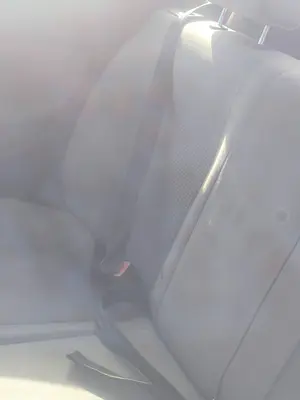 Foto de CINTURON SEGURIDAD TRASERO DERECHO SEAT IBIZA (6L1) 1.4 16V (75 CV / 55 KW)