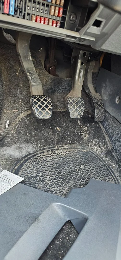 Foto de PEDAL FRENO SEAT IBIZA BERLINA (6J5) 1.4 TDI (80 CV / 59 KW)