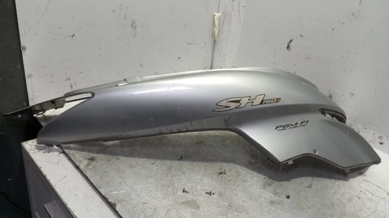 Foto de NO IDENTIFICADO HONDA SH 150 150 cm3 - 11 kW (15 CV / 11 KW) referencia 83500-KTFA-6400