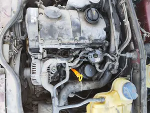 Foto de MOTOR COMPLETO VOLKSWAGEN PASSAT BERLINA (3B2) 1.9 TDI (116 CV / 85 KW) referencia AJM foto 3