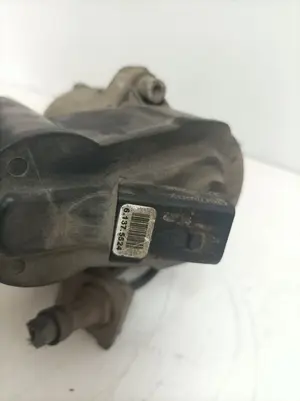Foto de PINZA DE FRENO TRASERA DERECHA VOLKSWAGEN PASSAT BERLINA (3C2) referencia 3C0615403G foto 5