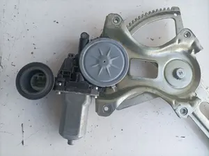 Foto de ELEVALUNAS DELANTERO IZQUIERDO LEXUS IS (DS2/IS2) 2.2 D-CAT (177 CV / 130 KW) referencia 8572058010 foto 4