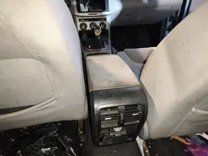 Foto de CONSOLA CENTRAL VOLKSWAGEN PASSAT BERLINA (3C2) 2.0 TDI (140 CV / 103 KW) referencia 3AB863243 foto 2