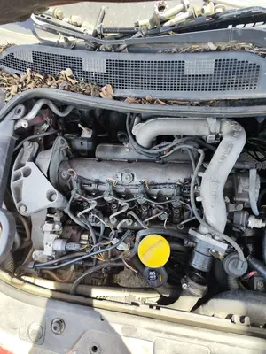 Foto de MOTOR COMPLETO RENAULT MEGANE II BERLINA 3P 1.9 dCi Diesel (120 CV / 88 KW) referencia F9Q800 foto 2
