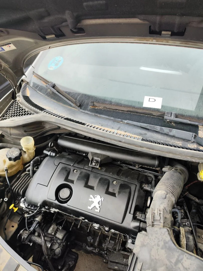 Foto de BRAZO LIMPIA DELANTERO DERECHO PEUGEOT 207 CC CABRIO-COUPÉ 1.6 16V (120 CV / 88 KW)
