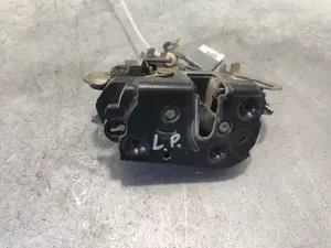 Foto de CERRADURA PUERTA DELANTERA IZQUIERDA MERCEDES-BENZ VANEO (BM 414) COMPACT VAN 1.9 CAT (125 CV / 92 KW) referencia 89599076 foto 4