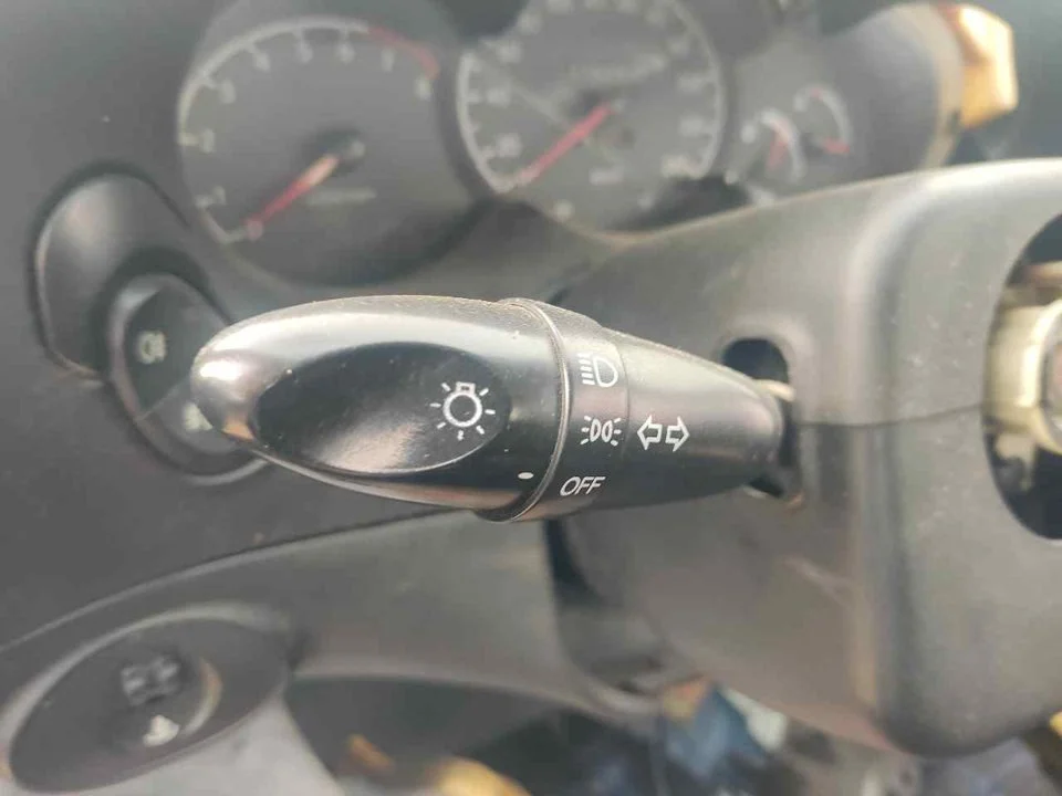 Foto de MANDO LUCES HYUNDAI COUPE (J2) 1.6 CAT (114 CV / 84 KW) referencia 9340027