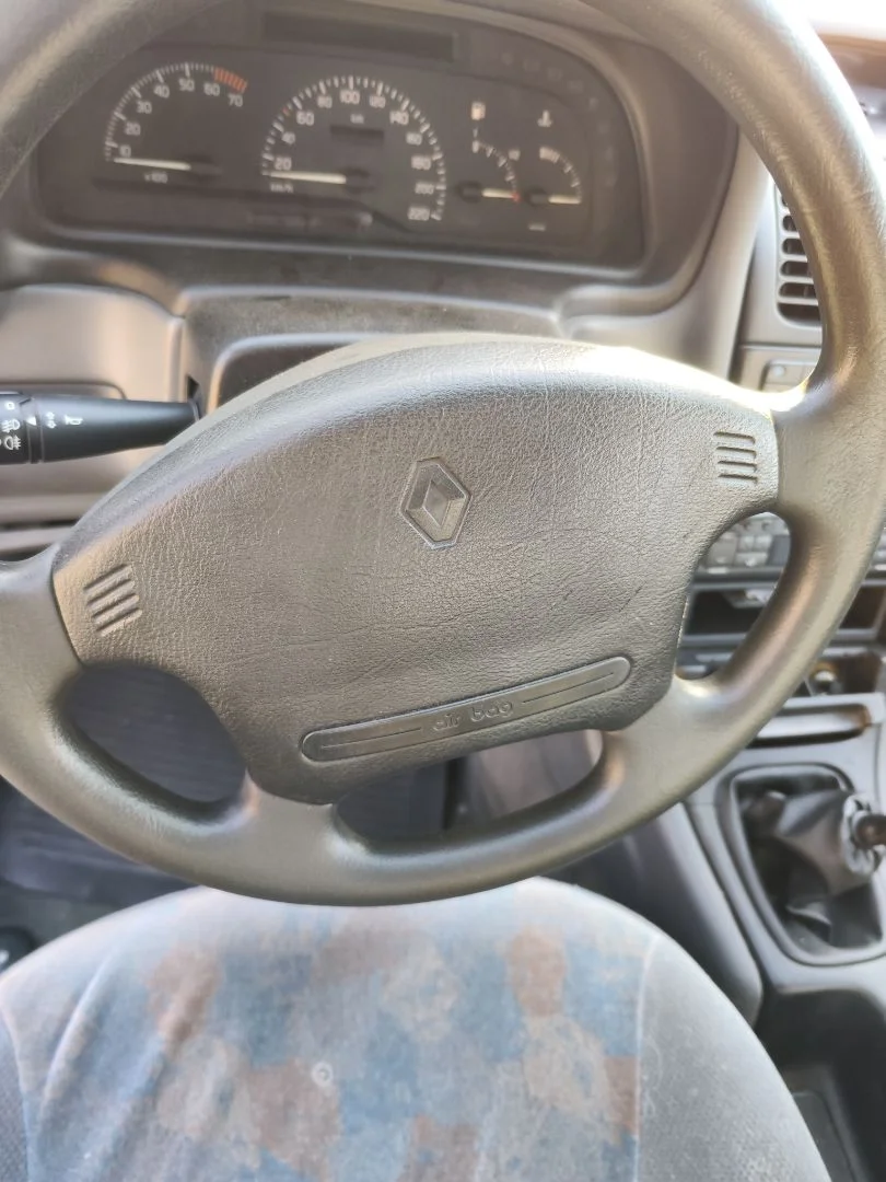Foto de AIRBAG DELANTERO IZQUIERDO RENAULT LAGUNA (B56) 2.0 (113 CV / 83 KW)