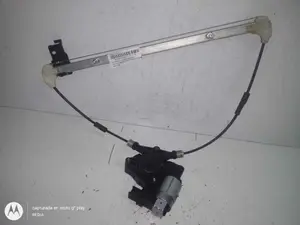 Foto de ELEVALUNAS TRASERO DERECHO MAZDA 6 BERLINA (GG) 2.0 Diesel CAT (143 CV / 105 KW) referencia CM011760