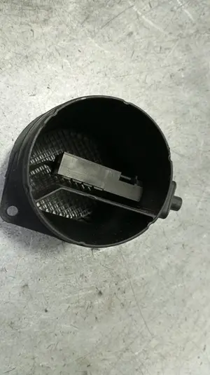 Foto de CAUDALIMETRO SEAT ALHAMBRA (710) 2.0 TDI (140 CV / 103 KW) referencia 3L906461A foto 2