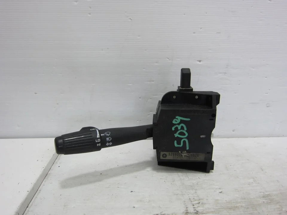 Foto de MANDO INTERMITENTES CHRYSLER JEEP GR.CHEROKEE (ZJ)/(Z) 5.2 V8 CAT (211 CV / 155 KW) referencia 5269376