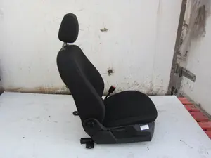 Foto de JUEGO ASIENTOS COMPLETO FORD FOCUS SPORTBREAK (CB8) 1.6 TDCi CAT (95 CV / 70 KW) foto 4