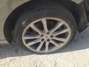 Foto de PASO RUEDA TRASERO IZQUIERDO RENAULT LAGUNA III COUPE 2.0 dCi Diesel FAP (150 CV / 110 KW) referencia 767470004R