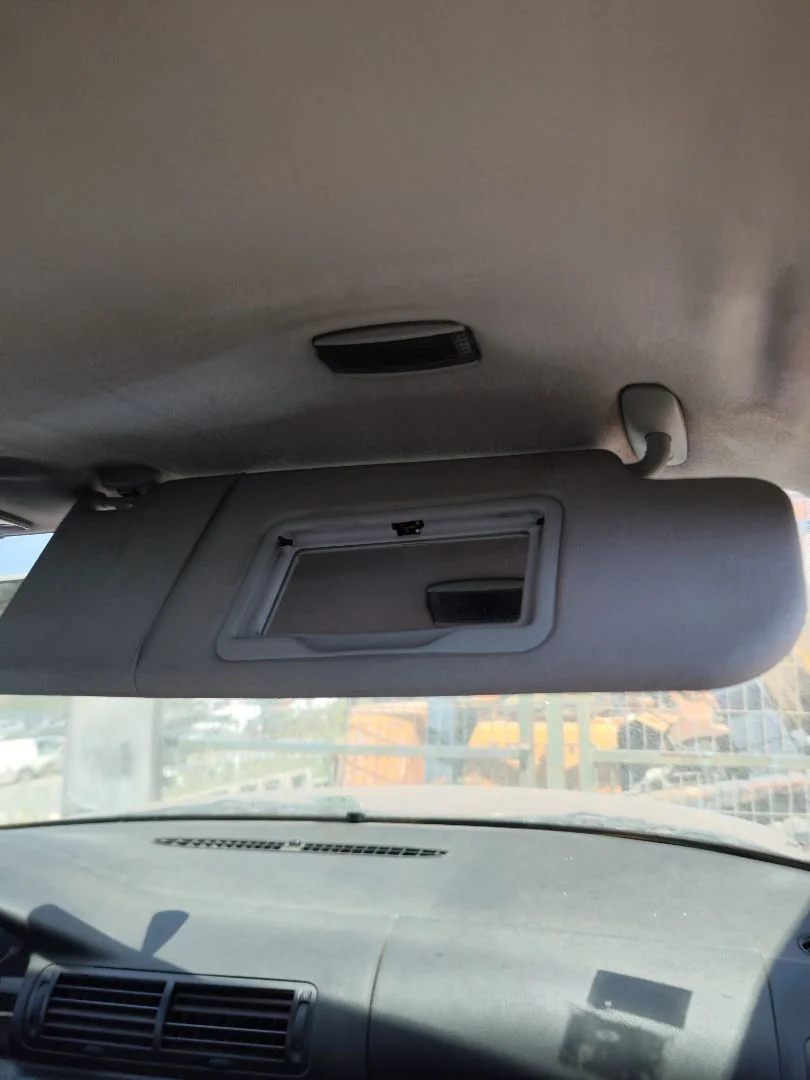 Foto de PARASOL DERECHO VOLKSWAGEN PASSAT BERLINA (3B2) 1.9 TDI (116 CV / 85 KW) referencia 3B0857552AKFKZ